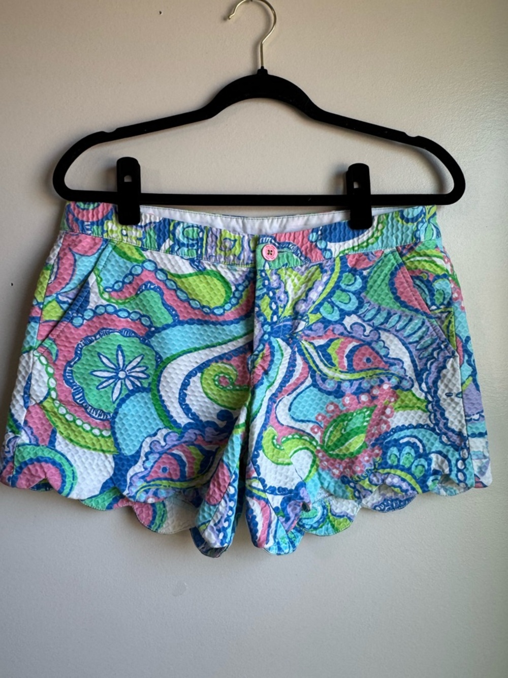 Lilly Pulitzer Buttercup Scallop Hem Shorts Size 4 Paisley Print